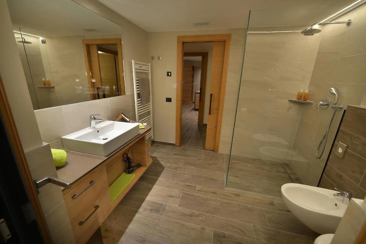 Roberta Loft - Rooms And Apartments Livigno